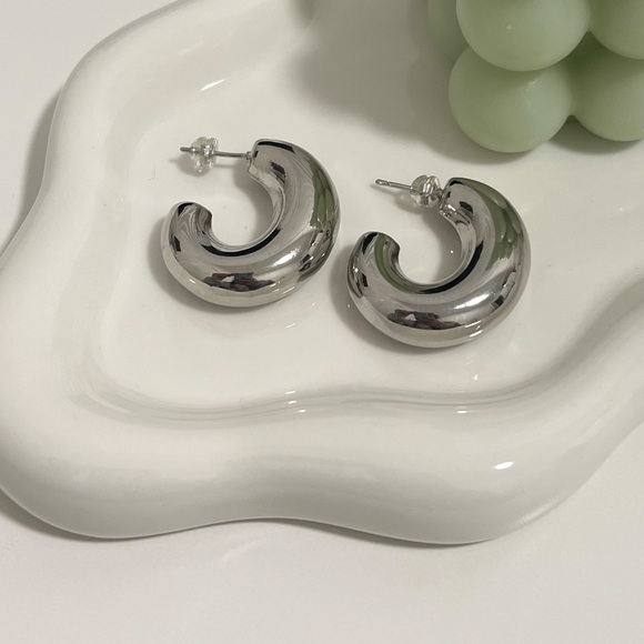 necessTITTIES Jewelry - n e w | silver chubby hoop earrings